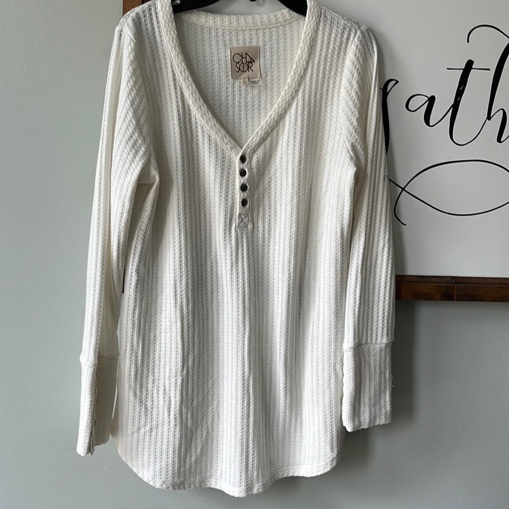 Chaser cream thermal long sleeve with button accents